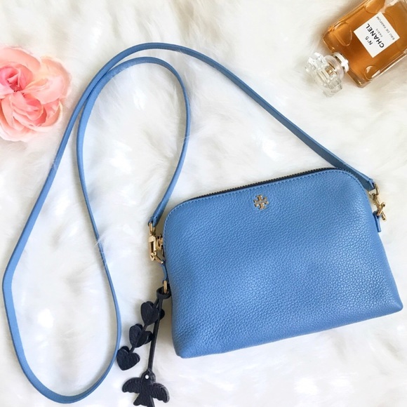 Tory Burch Handbags - NEW in wrapper Tory Burch peace Crossbody bag